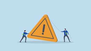 Dikkat dikkat, iş adamının 4k animasyonu ünlem üçgeni dikkat işareti.