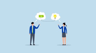 Danışman ve iş adamı çalışanlara yeni bir ampul fikri bulmaları için yardım ediyor..