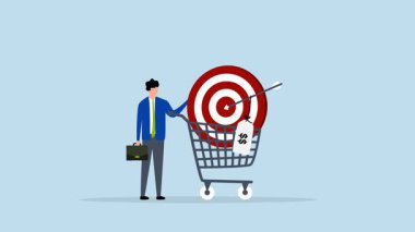 Alışveriş arabasında fiyat etiketi olan büyük ok hedefli iş adamı.