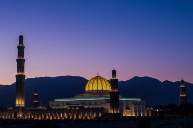 Muscat, Umman-Eylül, 16. 2022: Sultan Kaboos Büyük Camii Umman 'ın başkenti Muscat' ta yer alan en büyük camiidir.. 