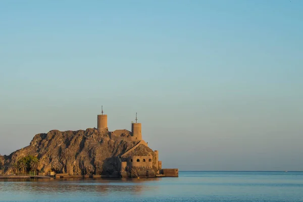 Маскат Оман Марта 2019 Года Вид Крепость Аль Джалали Восходе Лицензионные Стоковые Изображения
