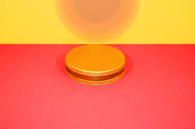 Gradyan arkaplan yakın görüntüsü olan yuvarlak şekilli ekran tahtası 