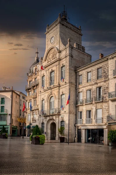 Beziers, Herault 'daki tarihi belediye binası. Güney Fransa' nın Languedoc bölgesinde.