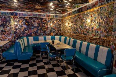 04.11.2022 - Fussen, Almanya: retro American style restaurant burger barı M43 Burger Bar-BQ .