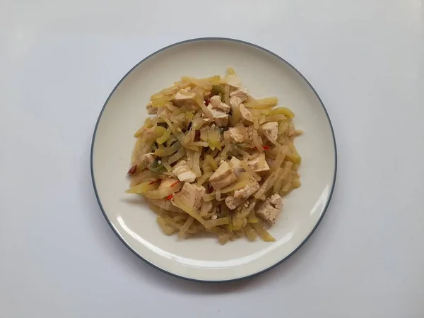 白を基調としたお皿の上の野菜料理 サイアム セシウム エドレ 健康的な食品の背景の概念 食品のレシピ ランチ ディナー レストラン — ストック写真