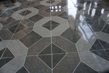 ceramic plaid design with black color