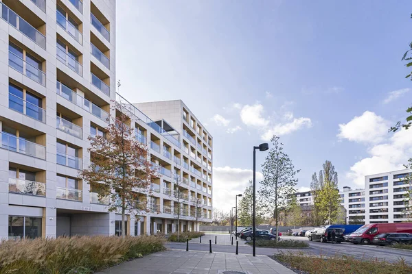 Bir Avrupa Şehrinde Konut Binaları Modern Apartman Blokları Şehrin Merkezindeki — Stok fotoğraf