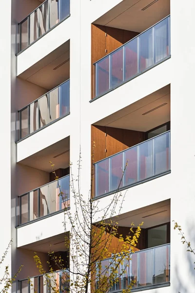 Detalle Edificio Multifamiliar Centro Ciudad Gran Número Pisos Balcones Loggias — Foto de Stock