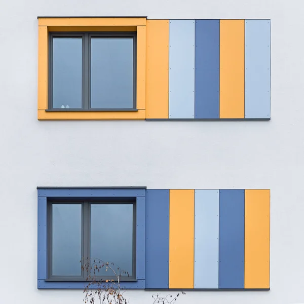 Farverig Facade Objektet Bygning Materiale Lodrette Paneler Vinduesbeklædning - Stock-foto