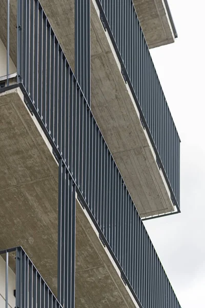 Балконов Современном Многоквартирном Доме Европейском Городе — стоковое фото