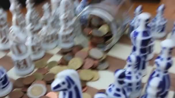 Monete Euro Sulla Scacchiera — Video Stock