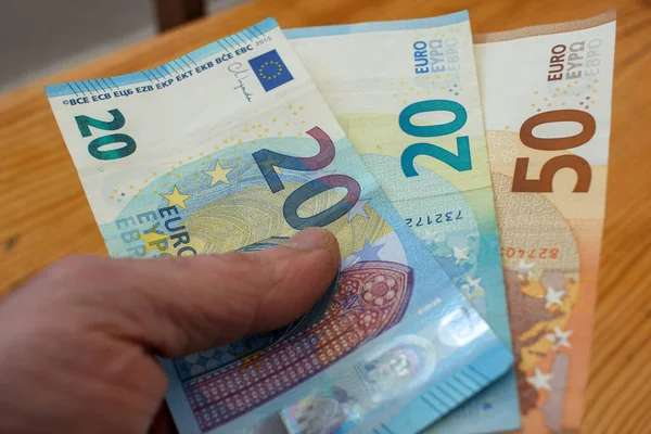 Eurobankovky Levé Ruce Platit Zboží Dobách Krize — Stock fotografie