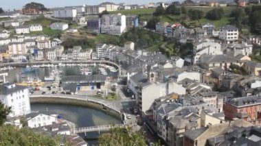 Luarca İspanya 'nın kuzeyinde Asturias' ta güzel bir şehirdir.