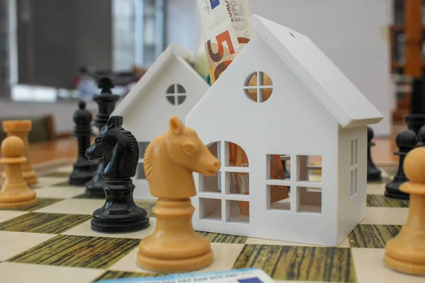 Euro Bills Houses Chessboard Make Right Investments Real State — Stock Photo, Image