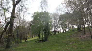 Asturias, İspanya 'da park. Rahatlatıcı deneyim