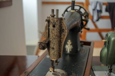 Büyükannemin dikiş makinesinin güzelliği