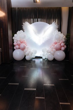 Masada güzel, lüks gelinlik.