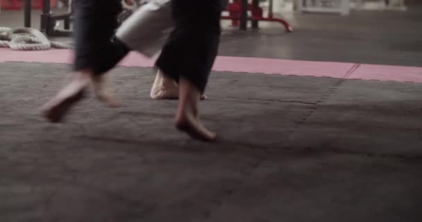 Pan Tracking Shot Anonymous Barefoot Female Fighters Clinching Bjj Training — Stock video