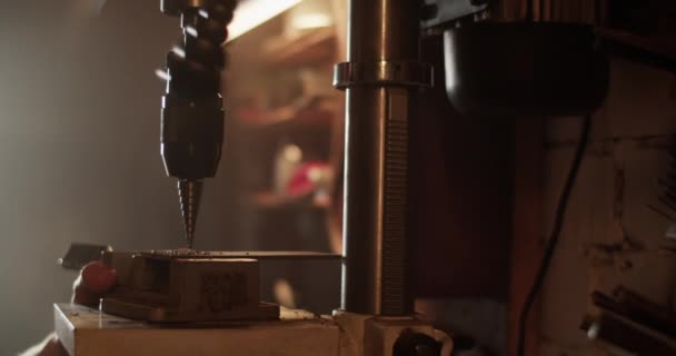 Tiro Mão Tempo Real Máquina Processo Operação Trabalhador Anônimo Colheita — Vídeo de Stock