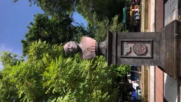 Jepara Juni 2023 Icono Estatua Playa Karitini Jepara Fondo Hoja — Vídeos de Stock