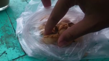 delicious mini banana molen snacks