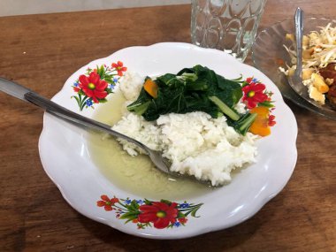 temiz pirinç sebzeleri Endonezya yemekleri