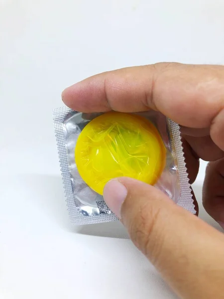 Kondom Vit Bakgrund Närbild — Stockfoto