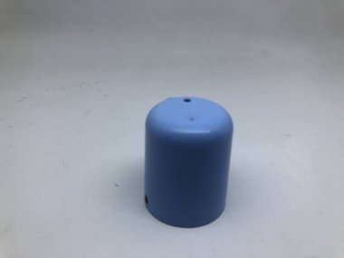 Plastik su şişesi Beyaz arka planda.