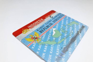 Kudus, 2 Temmuz 2024 - Endonezya KTP ve SIM kartları