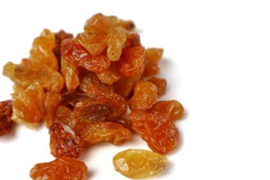 Kuru üzüm beyaz izole kapatmak 