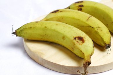 Tahtadaki muzların yakın çekimi.