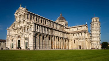 Eğik Pisa Kulesi, İtalya