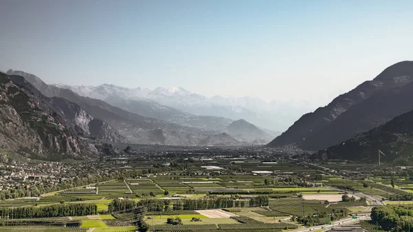 İsviçre Alplerinde güzel bir manzara