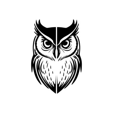 Polinezya desenleri siyah beyaz mürekkeple gösterilen bir tanrı maskesi..