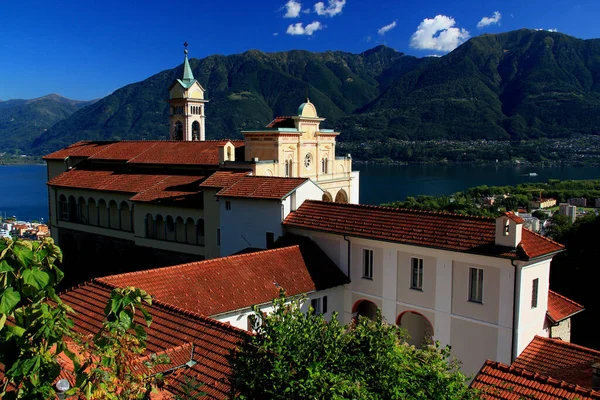 Locarno Ελβετία 2018 Φωτογραφία Θέα Την Εκκλησία Madonna Del Sasso — Φωτογραφία Αρχείου