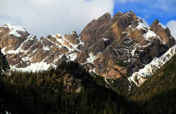 Uitzicht Bergtoppen Dolomieten Alpen Aan Het Braienmeer Noord Italië — Stockfoto