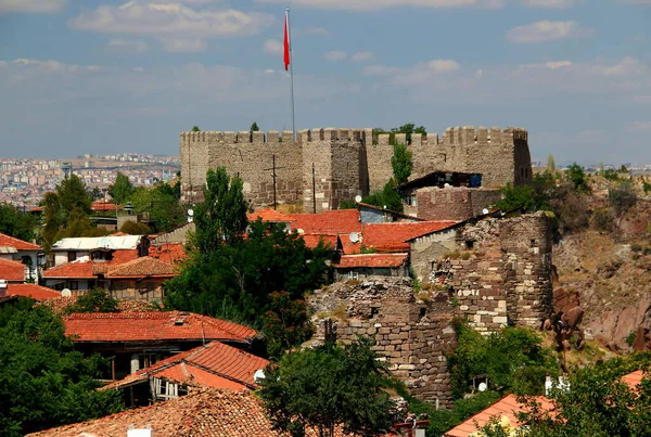 Photo View Ankara Castle Roofs Its Surrounding Buildings Blue Sky — Stock Photo, Image