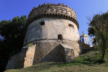 Fotoğraf: Ukrayna 'nın Rivne bölgesindeki Ostroh şehrindeki Ostroh Kalesi' nin Yuvarlak Kulesi