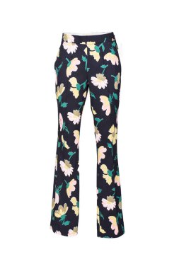 Lüks pantolonlar beyaz arka planda hayalet mankenler.