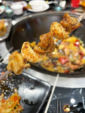 Baharatlı lezzetli ızgara et. 