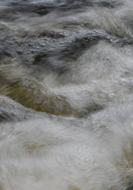 Şelalede suya yakın çekim yapan soyut doğal arkaplan