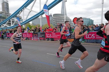 Londra-APRIL 21: Londra Maratonu 21 Nisan 2024 'te Londra, Birleşik Krallık, İngiltere' de..