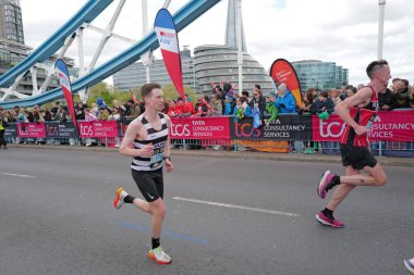 Londra-APRIL 21: Londra Maratonu 21 Nisan 2024 'te Londra, Birleşik Krallık, İngiltere' de..