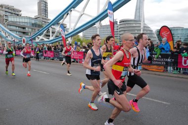 Londra-APRIL 21: Londra Maratonu 21 Nisan 2024 'te Londra, Birleşik Krallık, İngiltere' de..