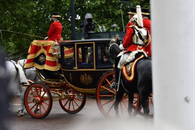 Londra, İngiltere, Uk-15 Haziran 2024: Buckingham sarayı kraliyet geçidi, Londra İngiltere