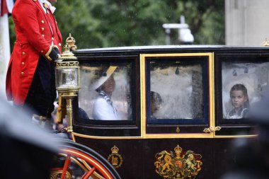 Londra, İngiltere, Uk-15 Haziran 2024: Buckingham sarayı kraliyet geçidi, Londra İngiltere