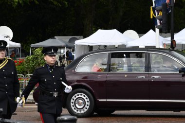 Londra, İngiltere, Uk-15 Haziran 2024: Buckingham sarayı kraliyet geçidi, Londra İngiltere