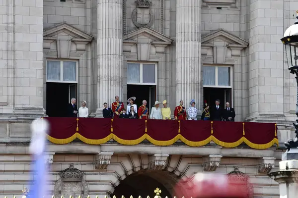 Londra, İngiltere, Uk-15 Haziran 2024: Buckingham sarayı kraliyet geçidi, Londra İngiltere