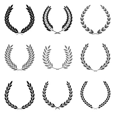 Yaprak ve çiçeklerle çizilmiş el yapımı ağaç dalları..