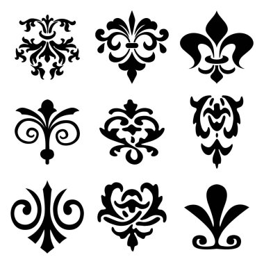 Çiçek ögeleri ve motifleri damaske ya da arabesk tarzında ayarlandı.